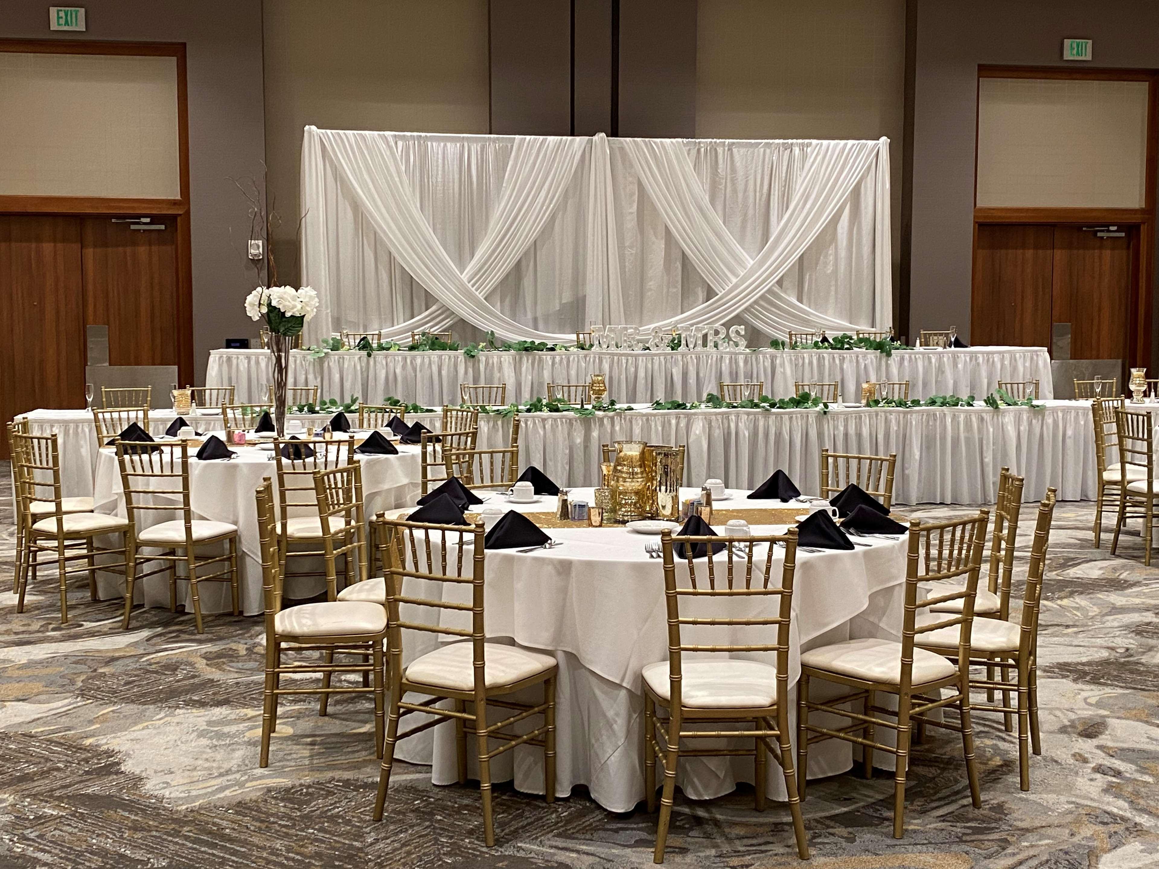 Doubletree By Hilton Bay City - Riverfront Екстериор снимка