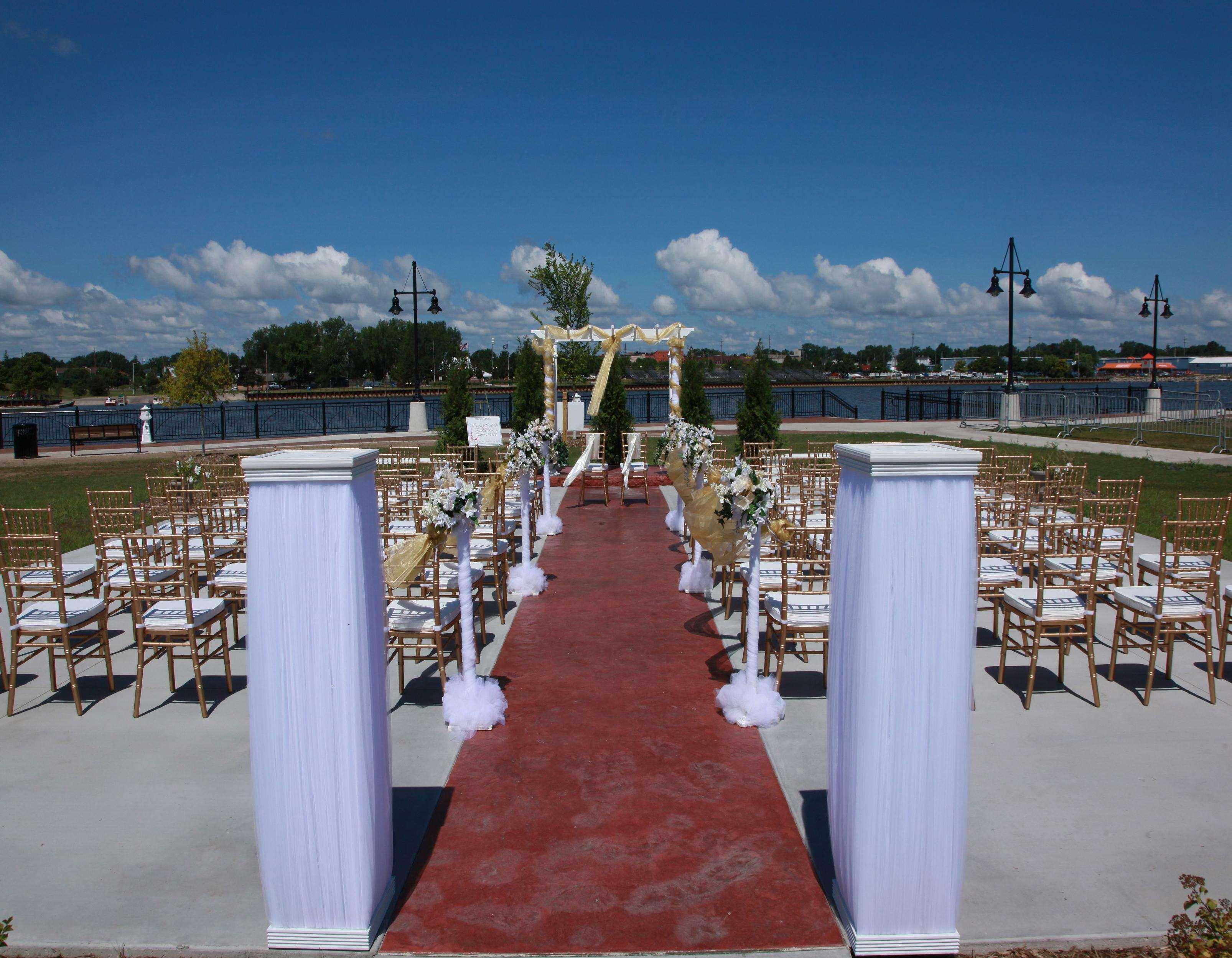 Doubletree By Hilton Bay City - Riverfront Съоръжения снимка