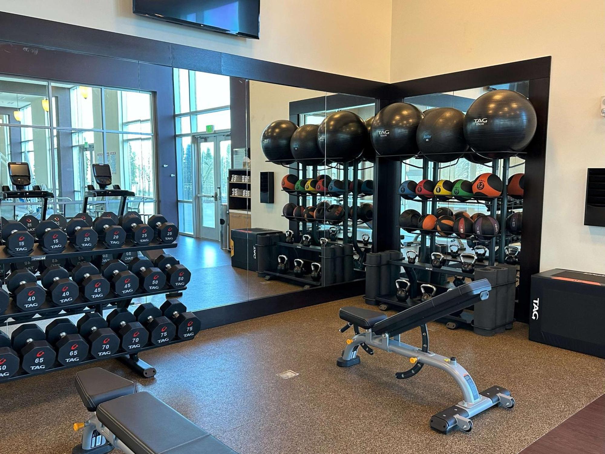 Doubletree By Hilton Bay City - Riverfront Екстериор снимка